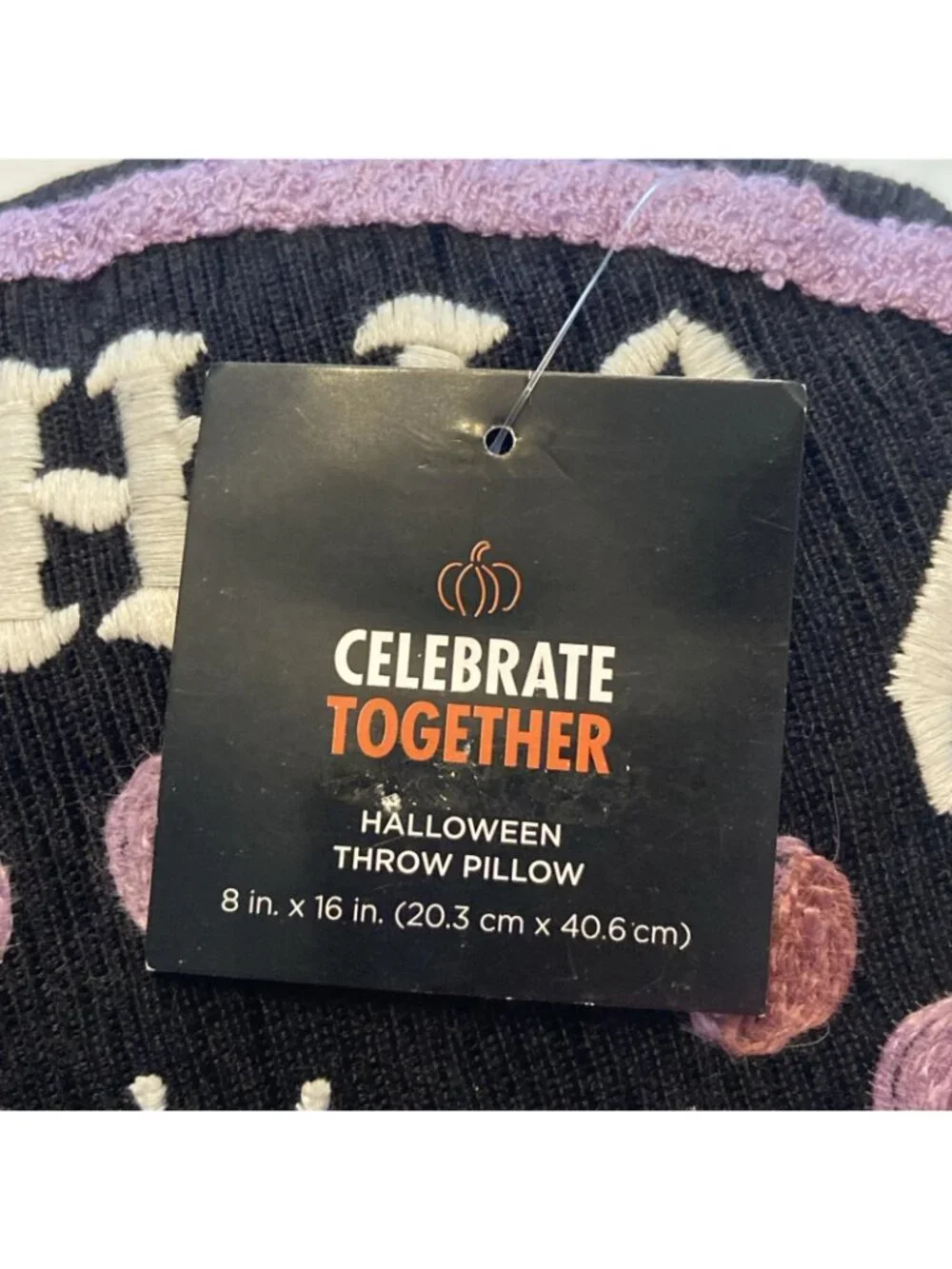 Pillow Décor celebrate together